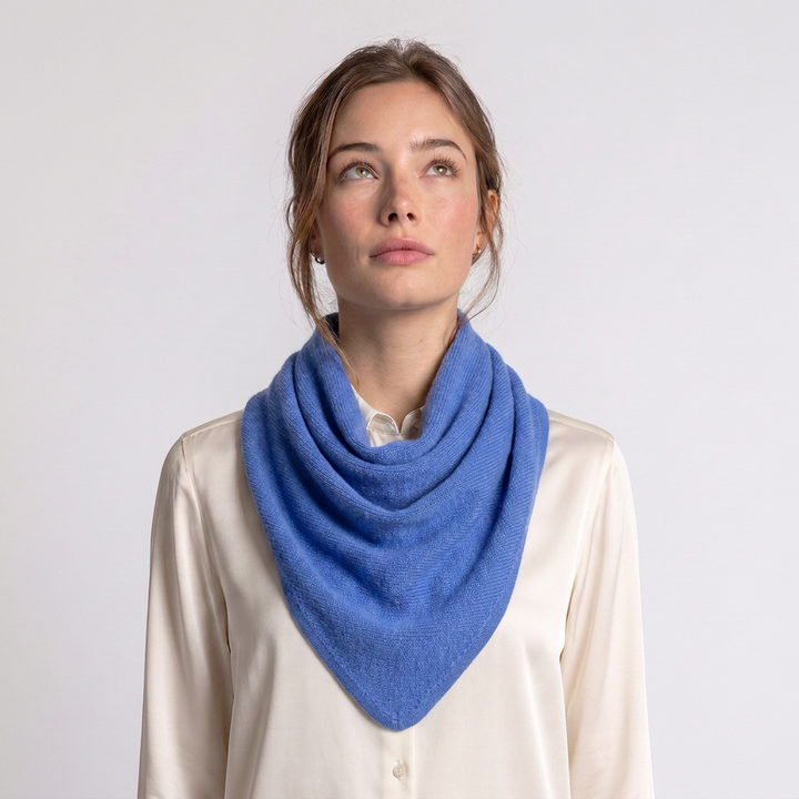 Women’s Luxury Ribbed Cashmere Triangle Scarf - CORNFLOWER