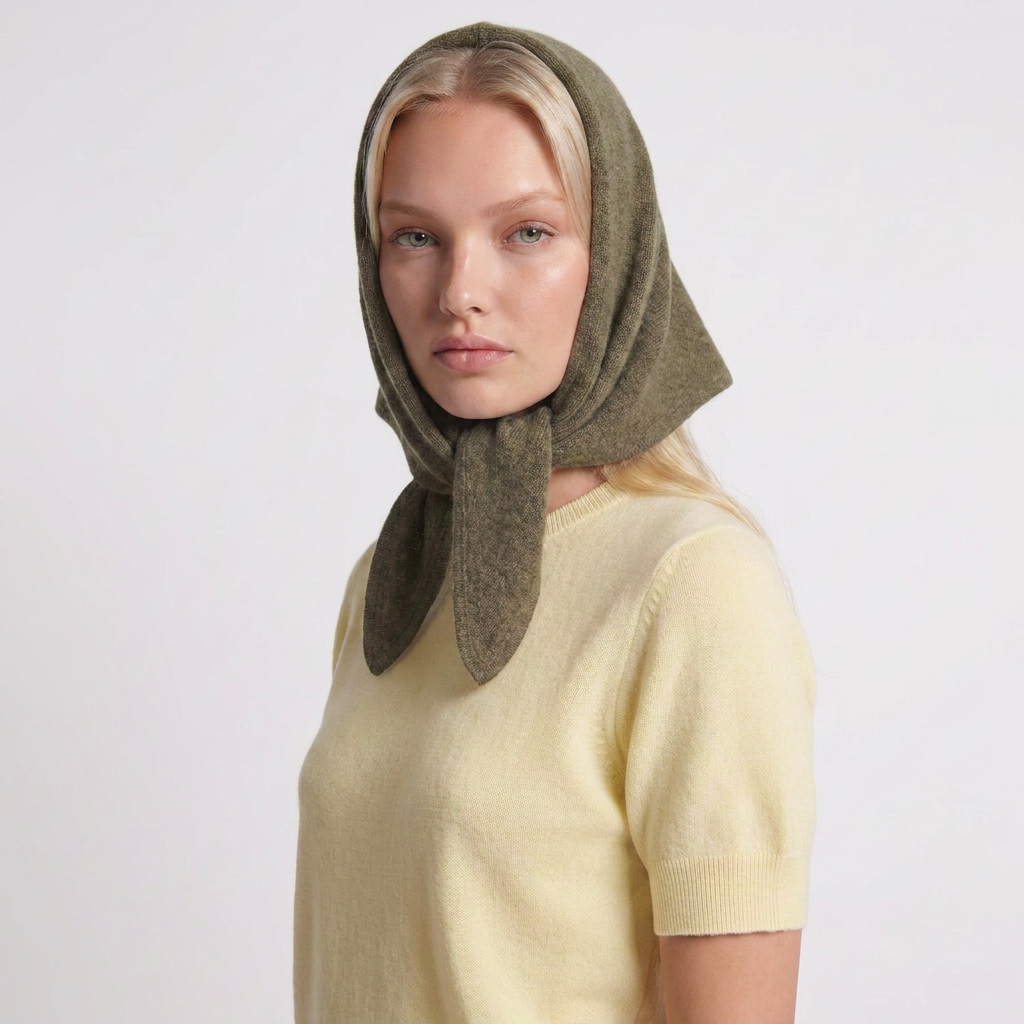 Women’s Luxury Ribbed Cashmere Triangle Scarf - OLIVE