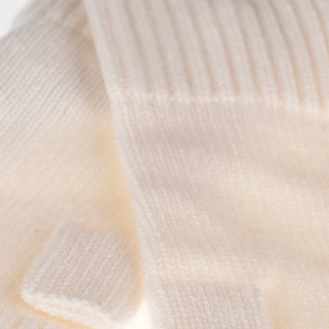 100% Cashmere Ladies Rib Wristlet White