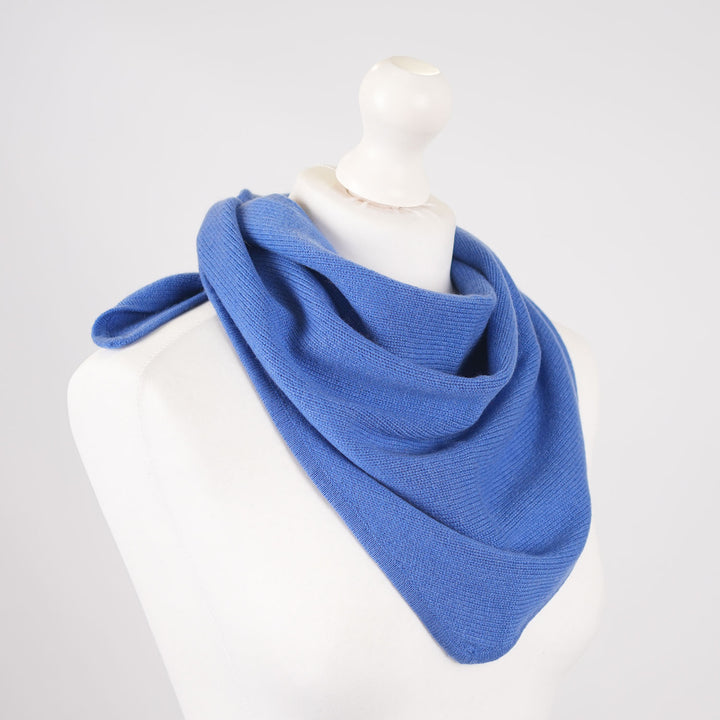 Women’s Luxury Ribbed Cashmere Triangle Scarf - CORNFLOWER