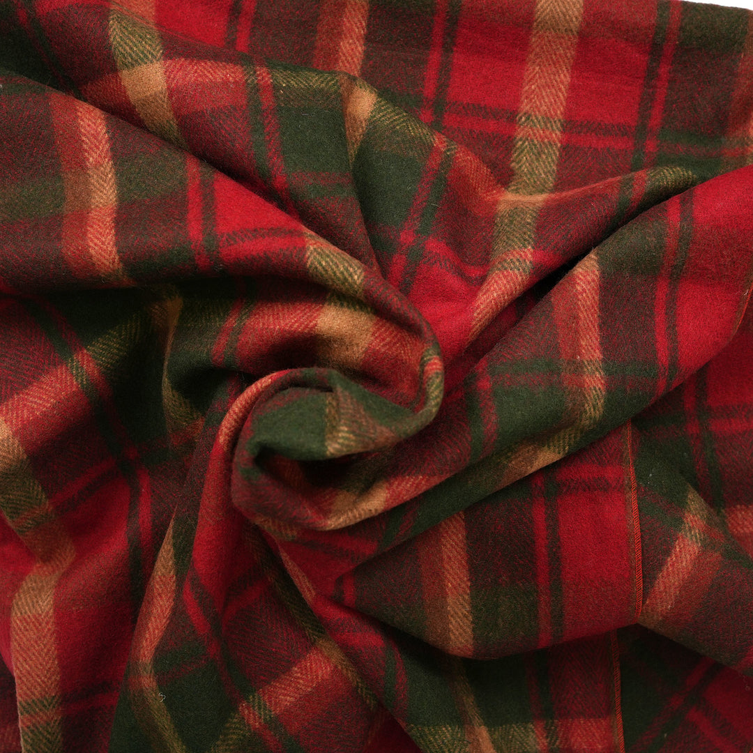 Scottish Tartan Wool-Blend Blanket Throw – Highland Comfort - DARK MAPLE