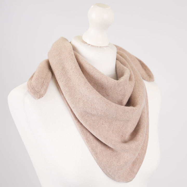 Women’s Luxury Ribbed Cashmere Triangle Scarf - SAND BEIGE