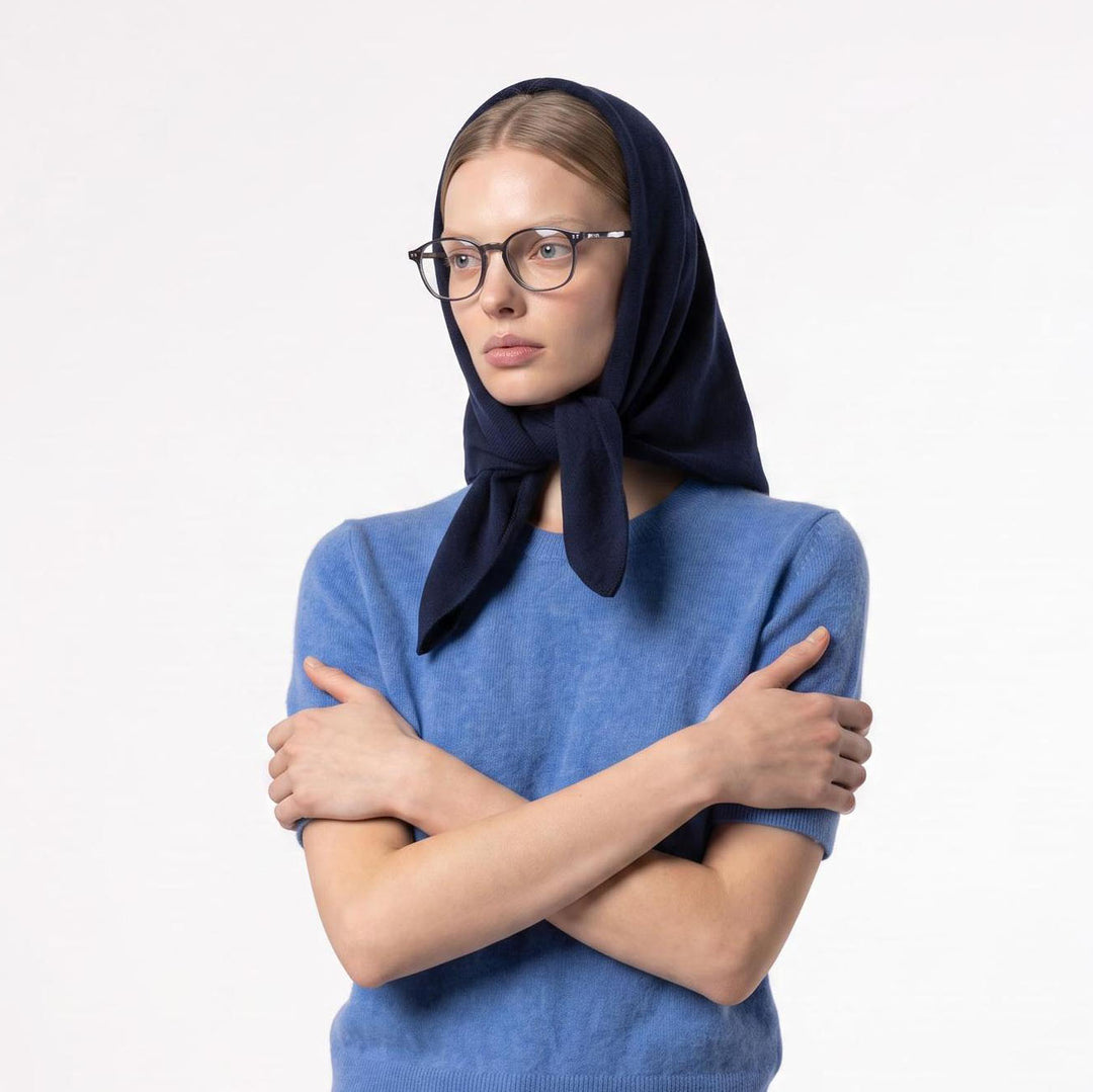 Women’s Luxury Ribbed Cashmere Triangle Scarf - NAVY
