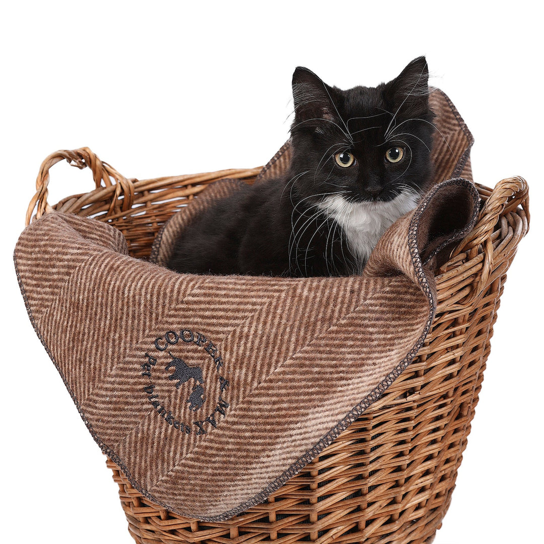 Recycled Wool Herringbone Pet Blanket – 150cm x 90cm - CHESTNUT BROWN