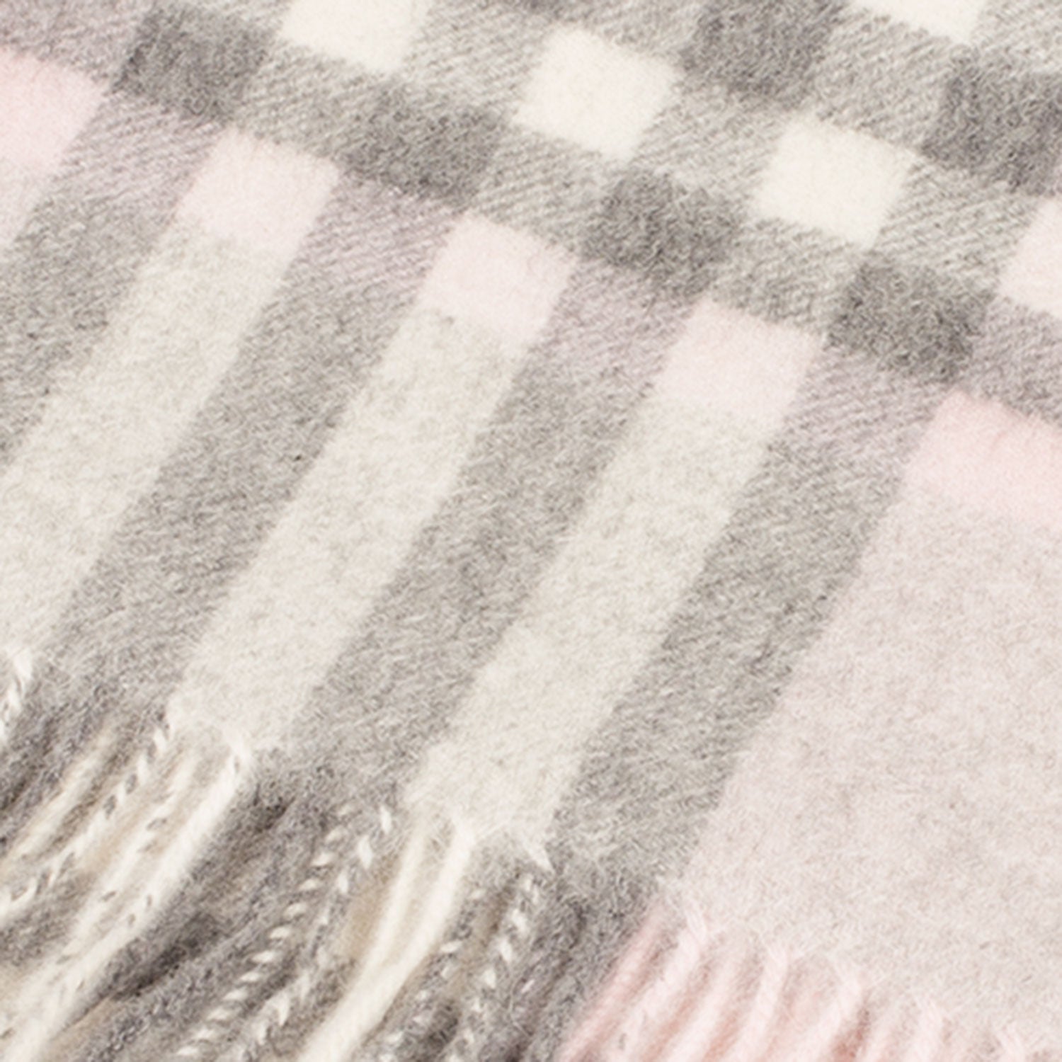 COS Pure Brushed-cashmere Triangle Scarf in Natural COS Pure Brushed-cashmere Triangle Scarf in Natural